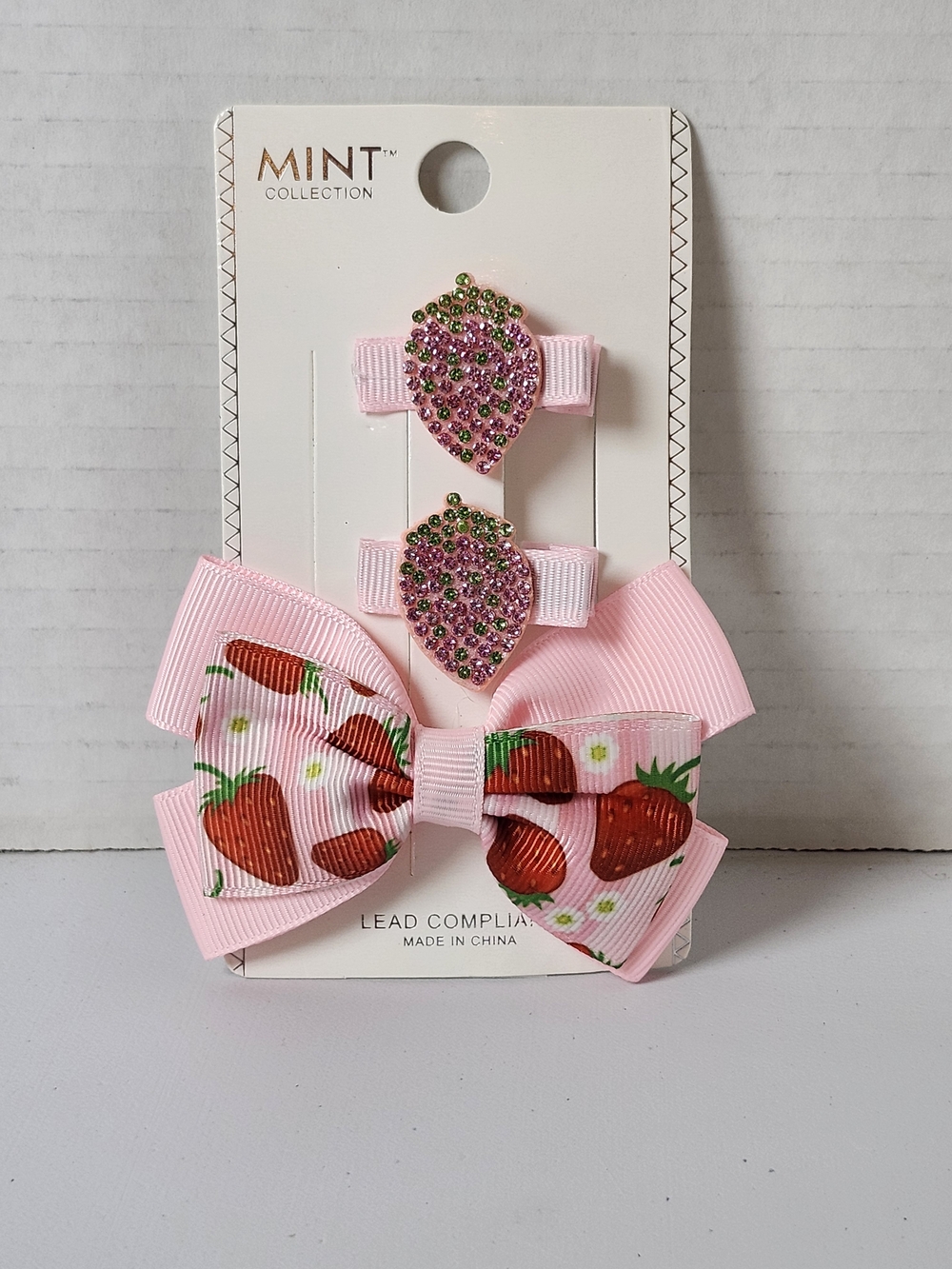 Mint Pink Strawberry Clip Set
